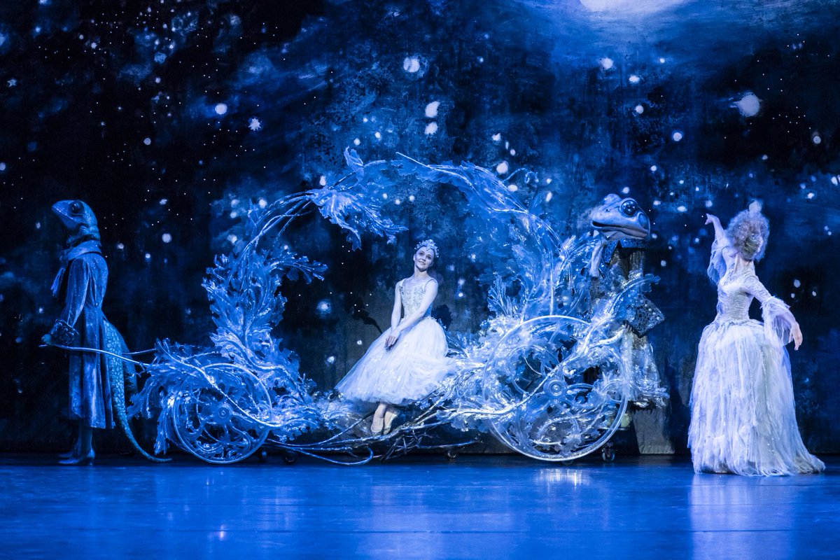 'Birmingham Royal Ballet's return to the stage is everything the audience can hope for, and more' 🩰

A review of the incredible #BRBCinderella ➡️ bit.ly/3cY7MXE

<a href="/BRB/">Birmingham Royal Ballet</a> <a href="/BirminghamRep/">The Rep</a> <a href="/CAcostaOfficial/">Carlos Acosta CBE</a>