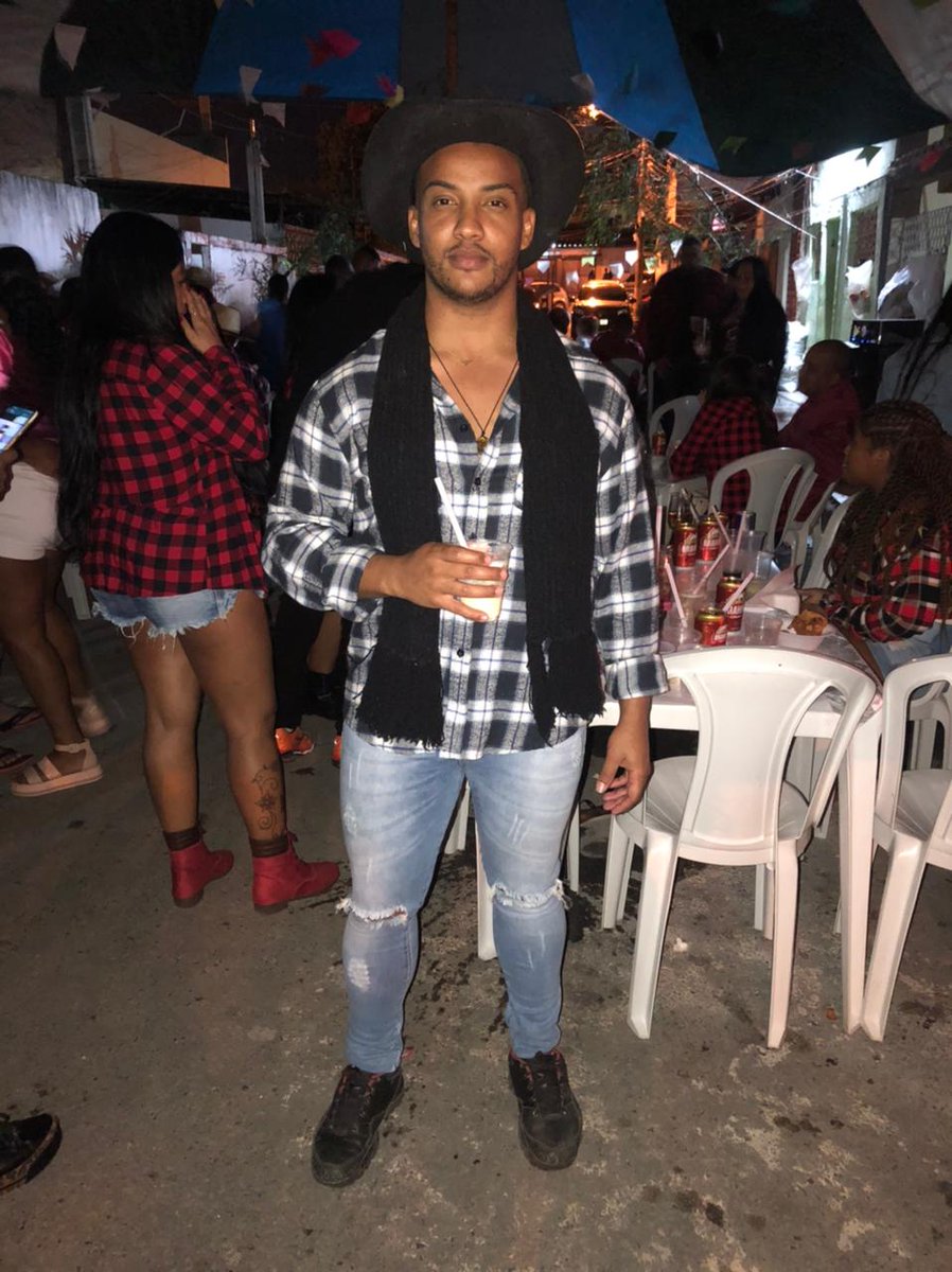 Brunogoomes32's tweet photo. Um dia com mais vida, um dia com mais cor! #ameeei🥰 https://t.co/L7Xm8HWBcF