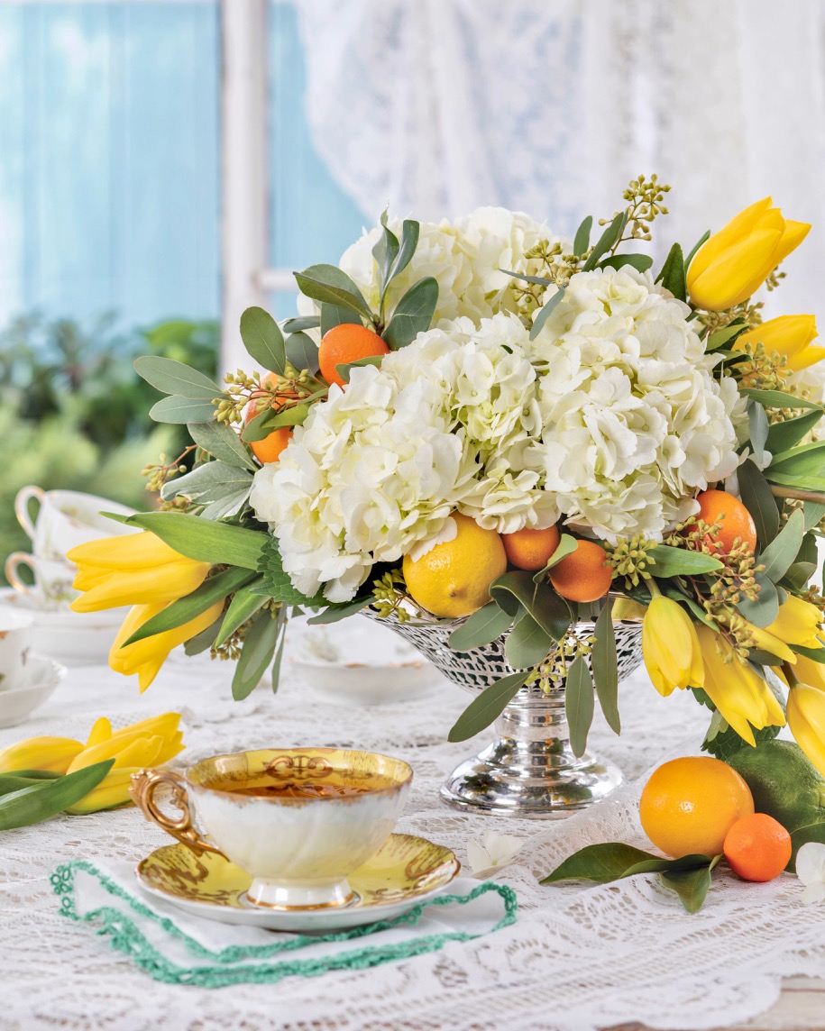 SouthernLadyMag's tweet photo. โTo her, the name of father was another name for love.โ โFanny Fern
#southernladymag #sundayreflections #inspiringwords #fathersday #fannyfern #floralinspo #floralarrangements #teatime #flowers #prettyflowers #citrus #hydrangeas #tulips https://t.co/rnpZsxU4ED