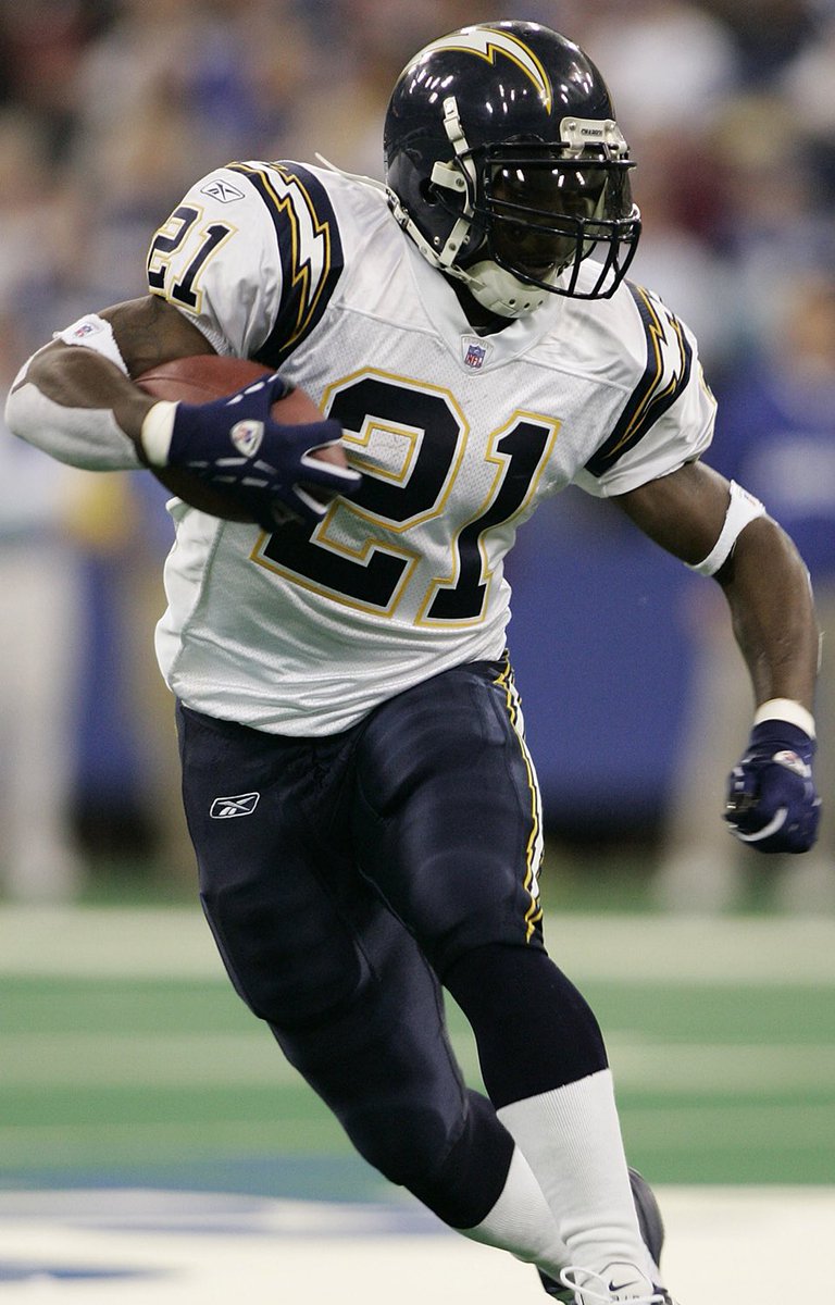 ＣＨΛＲＧΞＲＳ⚡️ＴΛＬＫ tweet media