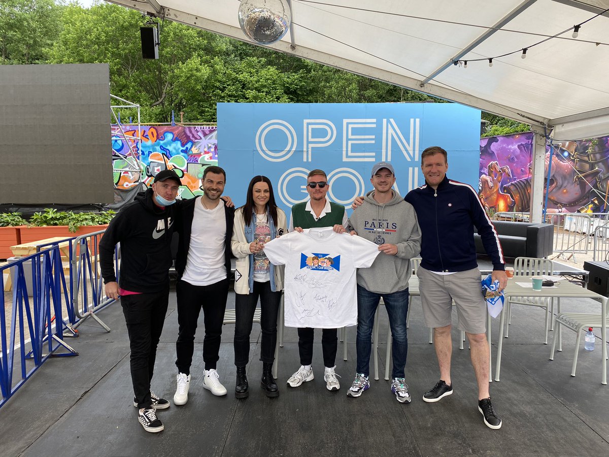 opengoalsport's tweet photo. 🏴󠁧󠁢󠁳󠁣󠁴󠁿PRIZE GIVEAWAY🏴󠁧󠁢󠁳󠁣󠁴󠁿

WIN a Signed Boogie t-shirt from our Day 🔟 Daily Show guests, @Amy__Macdonald, @Richard19Foster and the rest of the Open Goal team!

To Win:

RETWEET this post 🔄
FOLLOW Open Goal ✅

Good Luck!

Watch the Euros Daily Show Here ➡️ https://t.co/mbzXtSHChg https://t.co/5IB0mk1Ax4