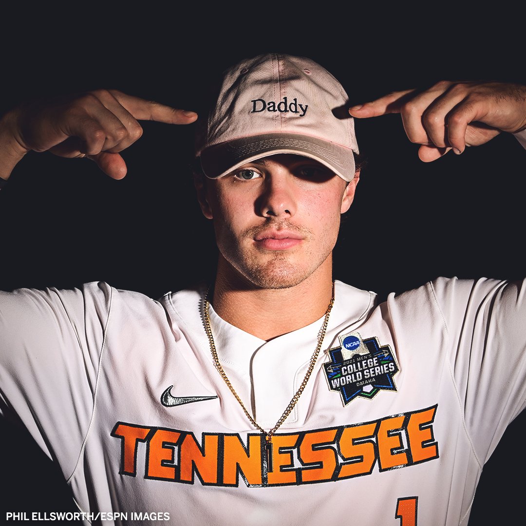 SECNetwork's tweet photo. Happy Father's Day 😂 @Vol_Baseball https://t.co/AXcW9qc78z
