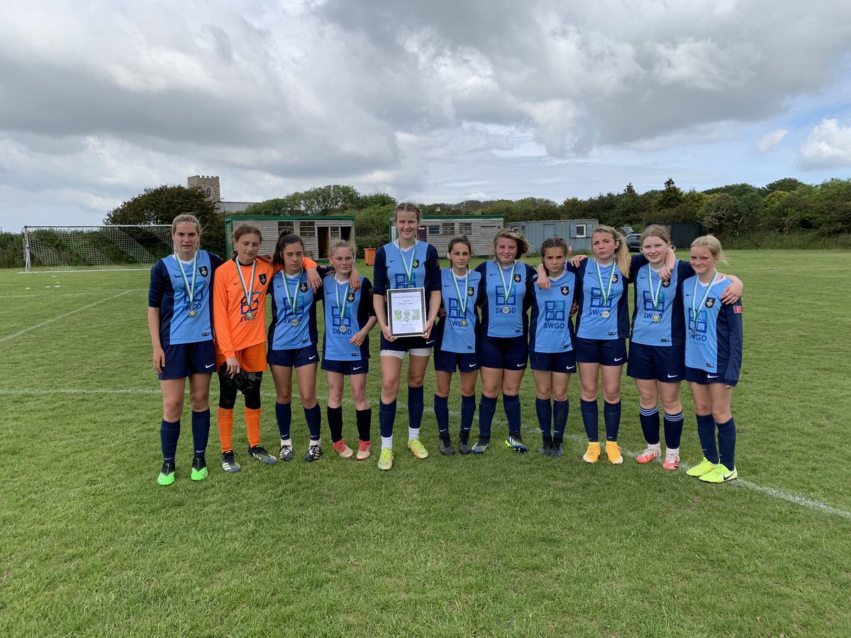 CornwallGirlsFL's tweet photo. The under 15s title goes to ….
Charlestown Angels winners of the Under 15s East/West Final

3-3 AET 🆚 Culdrose winning 5-4 on pens 

2020/21 League Champions! 

@swsportsnews https://t.co/TEbu6mgciC