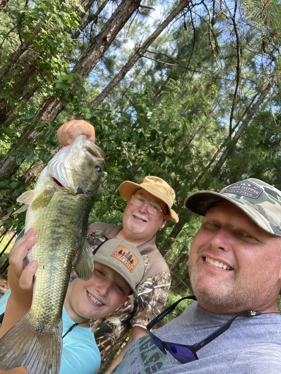 vedge7's tweet photo. Happy Father’s Day!!  I’m lucky to have one of the best!!! https://t.co/l3TpEKeM4i