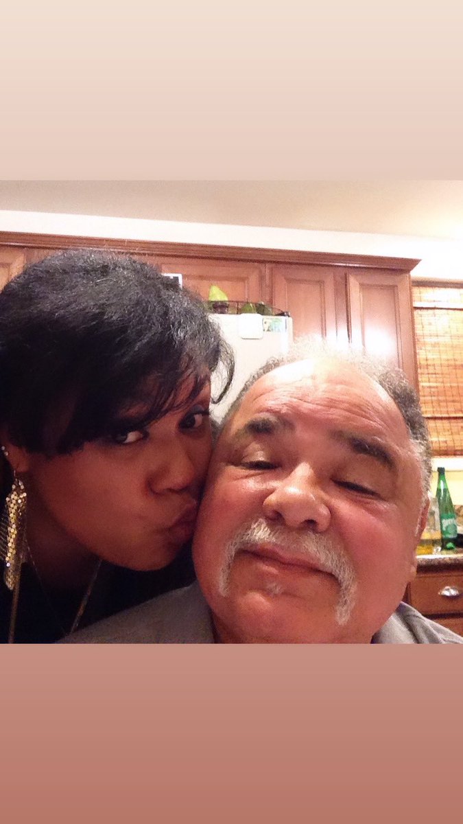 givingsomemo's tweet image. Please meet my Daddy, Big Moe! God showed me so much favor by making this man my Dad. He has shown up and protected me…my whole life (&amp;amp; my son!)
It’ll be my honor to take care of him when it’s time! #ImHisBaby #HisBean #RoundFace #AndAll