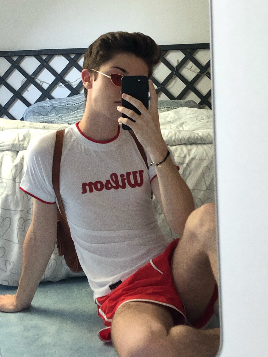 erwancsmc's tweet photo. #PrideSummer2021 bbm baby☀️ https://t.co/p3RierbgFb