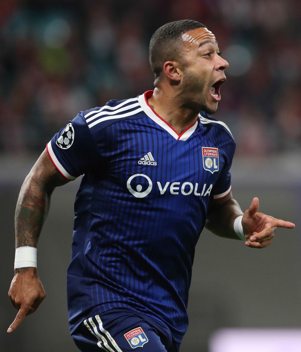 _BeFootball's tweet photo. À leur prime, lequel était le plus fort ? 🥵

🔄 Memphis Depay
❤️ Dimitri Payet https://t.co/9krhyOx5yH