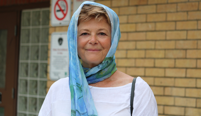 jihadwatchRS's tweet photo. Canada: Non-Muslim women don hijabs to ‘combat Islamophobia’ https://t.co/O7gbBY8I55 https://t.co/1DTXzJBj8s