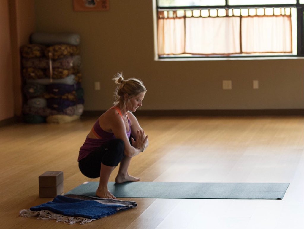 annafrosty's tweet image. ✨YOGA RETREAT✨ San Juan Mountains - Colorado 

With @AdventuresRun at Thelma Hut

✨August 11-15th 2021✨

Yoga, hike or run (all levels), eat, sleep, repeat! 

Register now ✨trailrunadventures.com/yoga-retreats