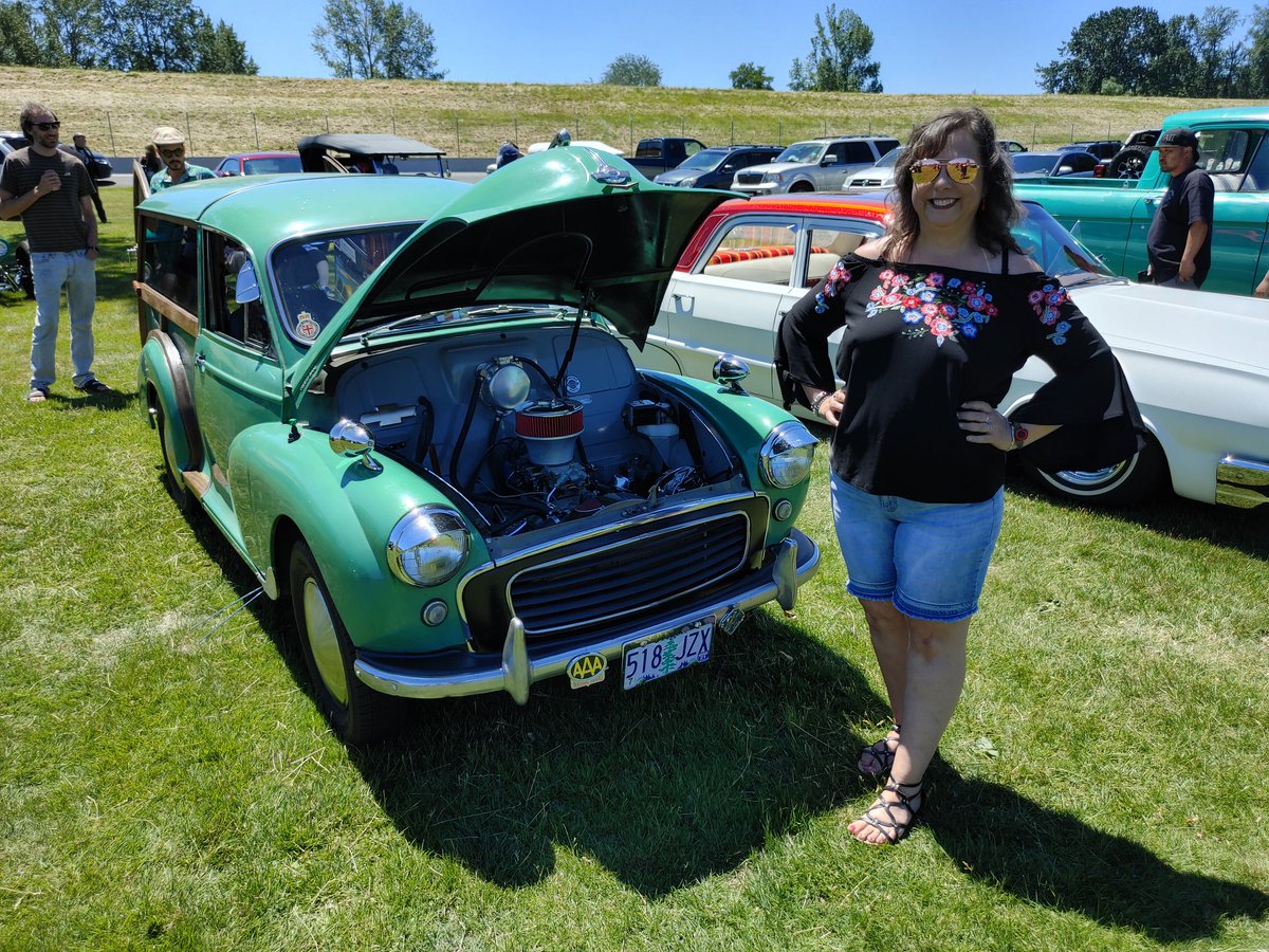 RobtheToonMan's tweet photo. My girls favorite car at the show #licenseplates
#vanitylicensplates #licenseplatecollector
#sasquatchartworks
#robthetoonman
#carshow #hotrod #classiccars #pickups #rodrun #kustom #customcars #oldschool #classichotrod #1950s #ratrod #chevy #ford #mopar https://t.co/MGg3nUuqkt