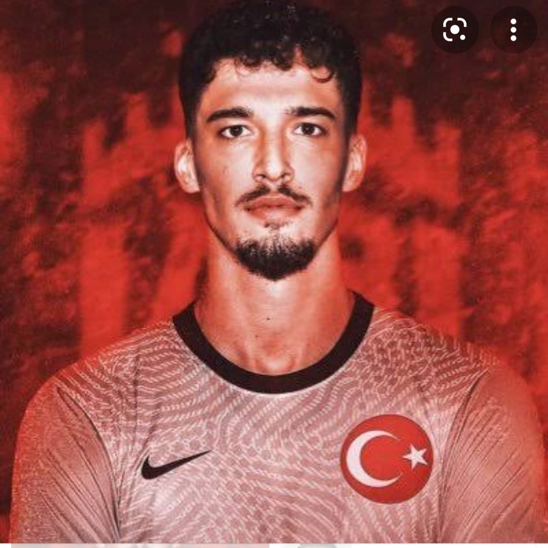 Mustafabal089's tweet photo. Tek kusurun Fenerbahçe'li olman ! 

#altaybayındır #UğurcanCakır #senolgunes https://t.co/YQVBtDw07w