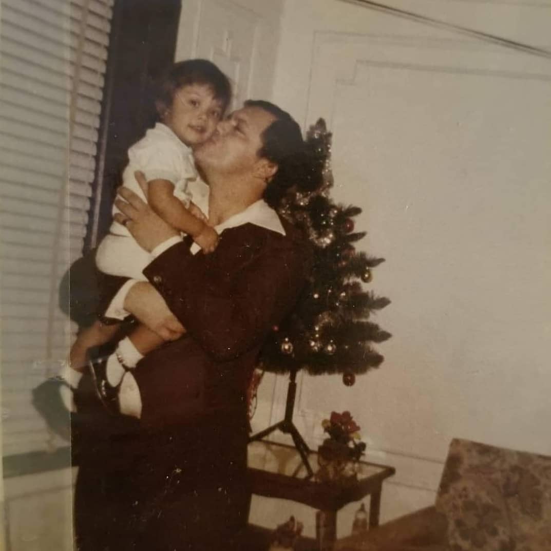 ShowOffFurn's tweet photo. A great dad makes all the difference in the world.Thank you to all the great dads, and thank  you to all the men who who have stepped in to the fill the great dad role.
Happy Father's Day
#FathersDay2021 #dads #dadd #FathersDaySpecial  #dadlife  #FathersDay  #Fatherhood  #family https://t.co/HRcSl3ZdON