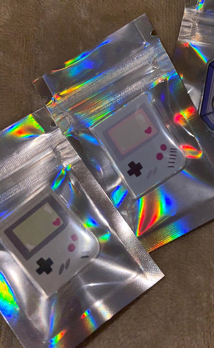 ByRaffyTaffy's tweet photo. Excited to share the latest addition to my #etsy shop: Gameboy Acrylic Pins #byraffytaffy https://t.co/Et7S3Zy4eD

#procreate #cricut #kawaii #stickers #digitalart #etsy #makingstickers #smallbusiness #diecut #stickersheet #smallbusinessowner #cricutmade #stickerart https://t.co/Dk6SnaUqOx