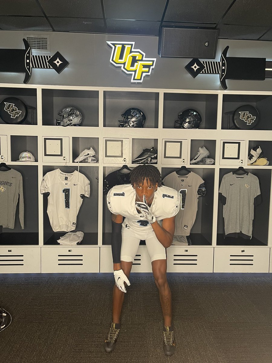 jaleel102's tweet photo. Had a great visit at UCF🤍 @CoachReid99 @andrewsDBU https://t.co/CVfcTzzzFG