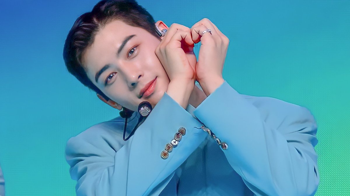 hourlychaeunwoo's tweet photo. enhanced photos :

#차은우 #아스트로 | @offclASTRO https://t.co/WmZoYdptxw
