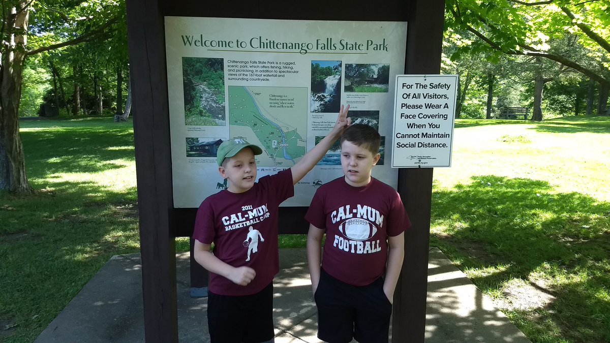 durrjim's tweet photo. Day 5: After a break for illness we're back in the hunt. 3 down at Chittenango Falls followed by fries at Green Lakes.  #nystateparks #geocaching https://t.co/fNUMcSkTmG