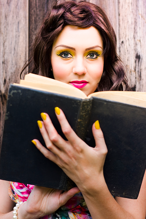 KangarooEmpire's tweet photo. Morena Arshagouni is a writer of serialized romance and erotica who came to prominence with the underground success of her Tales of the Green Bar series. Other prominent stories series include: What She Felt When...,

https://t.co/R7XlkKl1TH https://t.co/tLuSCXvcNe