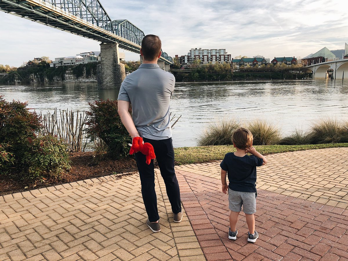 jessbrck's tweet photo. It is my greatest joy @D_Brock10 to share in this life with you. You’re the best in my book! B and E think so too! ✨💕 https://t.co/sqiDGkGL4N