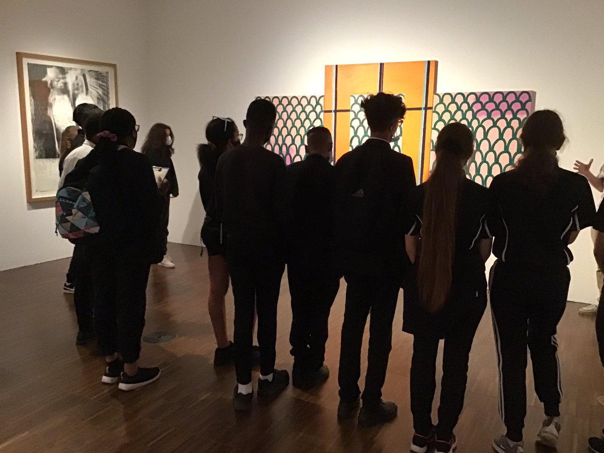 Chcsartdept's tweet photo. Last week 15 of our wonderful year 9 artists visited @WolvArtGallery to attend the British Black Arts workshop. Students enjoyed a guided tour of the artwork, followed by a public speaking activity. #wolverhamptonartgallery #artrip #chcsart https://t.co/43GCDuyq6s