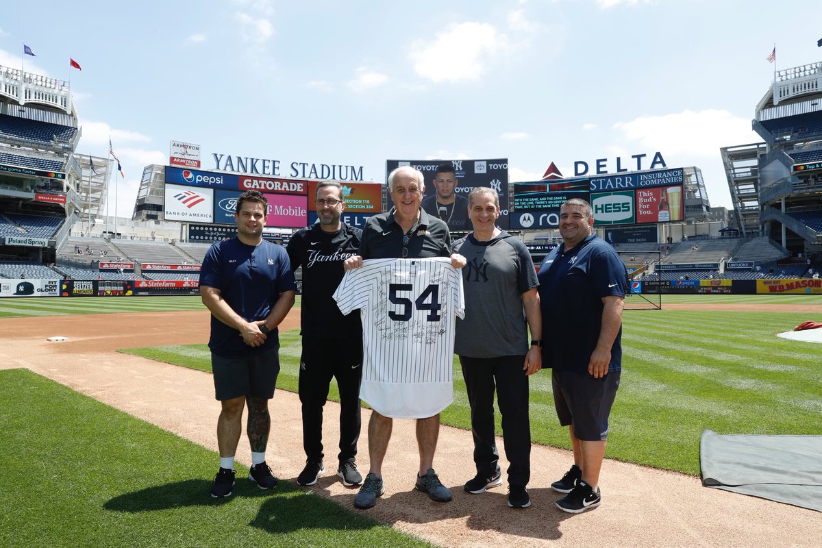 stevevuc's tweet image. A special thanks to the Yankee clubhouse staff &amp;amp; NYY players for the autographed jersey with my # of years…54!  My man Goose Gossages’ # makes it even more special!
#Yankeeclass #thanxcucuzzas