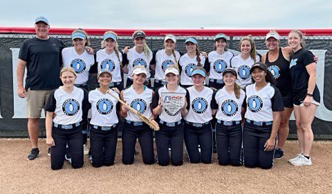 Great weekend in Peoria with this group. Excited to see what the rest of the summer brings! #getchilly 🐧 💙 🤍