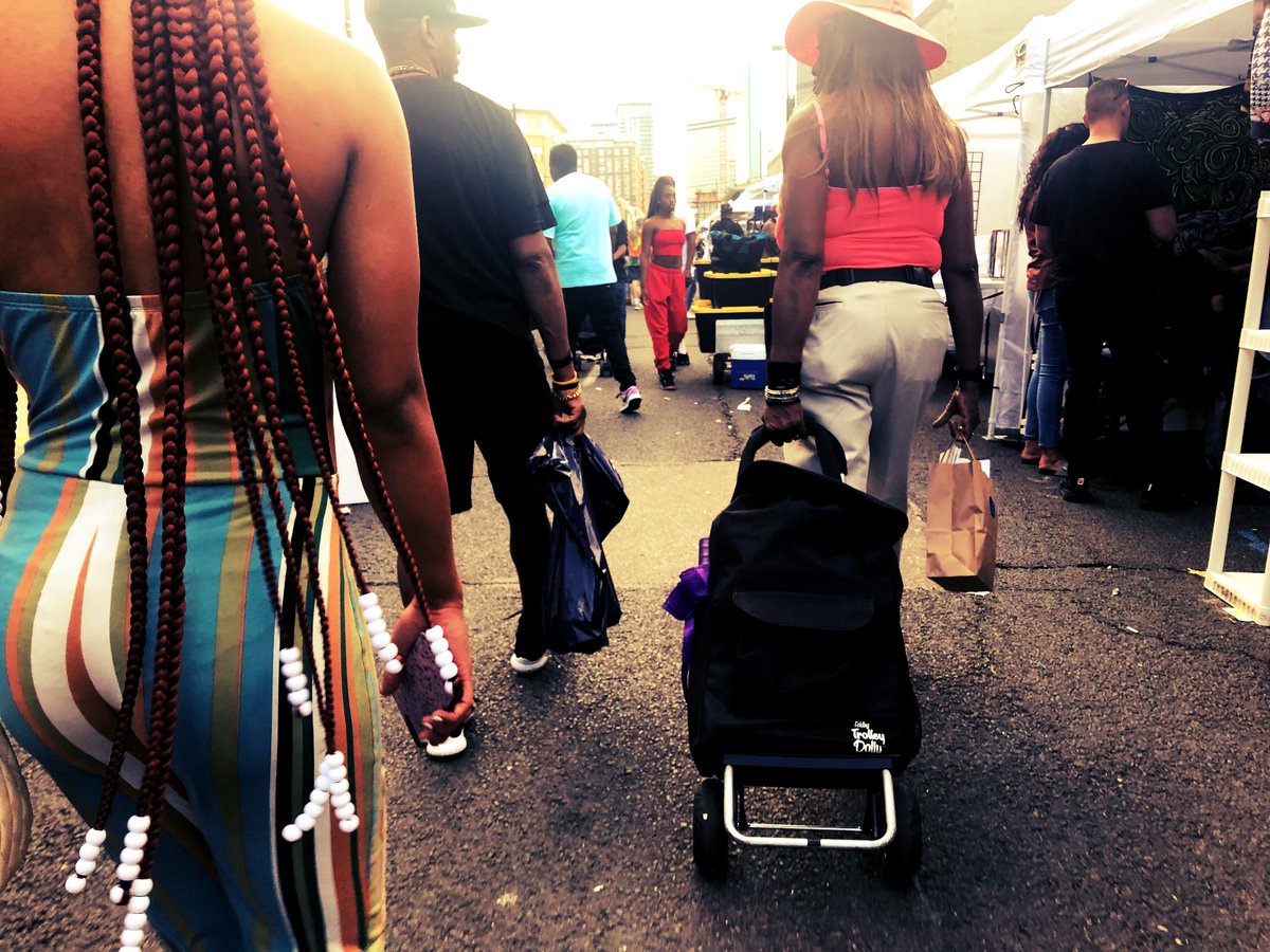 CPRBrundin's tweet photo. Everyone was steppin' out + stylin' for @JunteenthMF in Denver. #JuneTeenth2021 #JuneteenthDenver #Denver 1/ https://t.co/5hKJBZnfOV