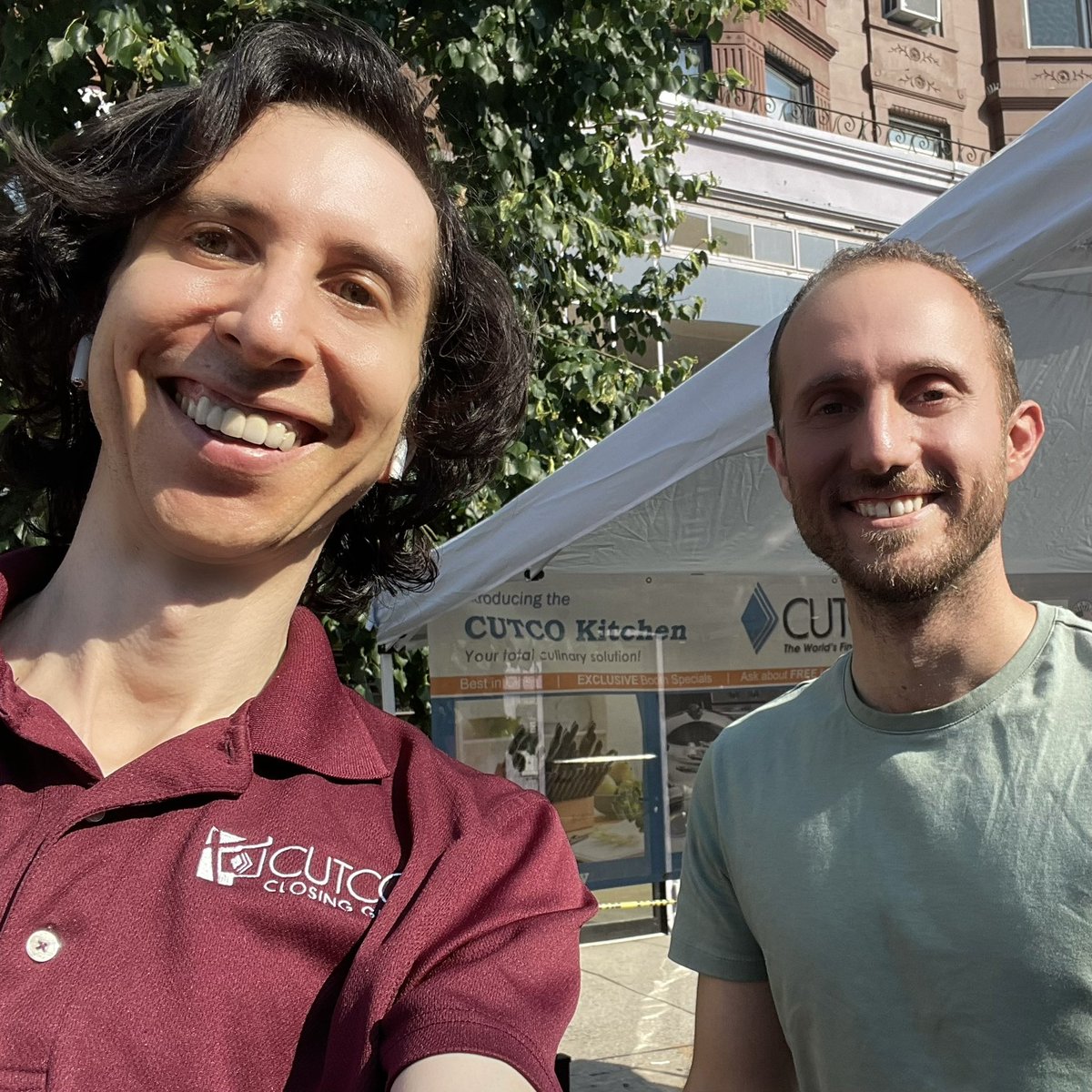 my4everkitchen's tweet photo. It’s very exiting to be out and about selling Cutco again on the streets of NYC! This is my first event of the summer, in #parkslope! I’ve met so many great Cutco owners, and fathers! This gentleman is both!

#fathersday2021 #fathersday2021❤️ #brooklynstreets #brooklynstreetfair https://t.co/yKud1Bixho