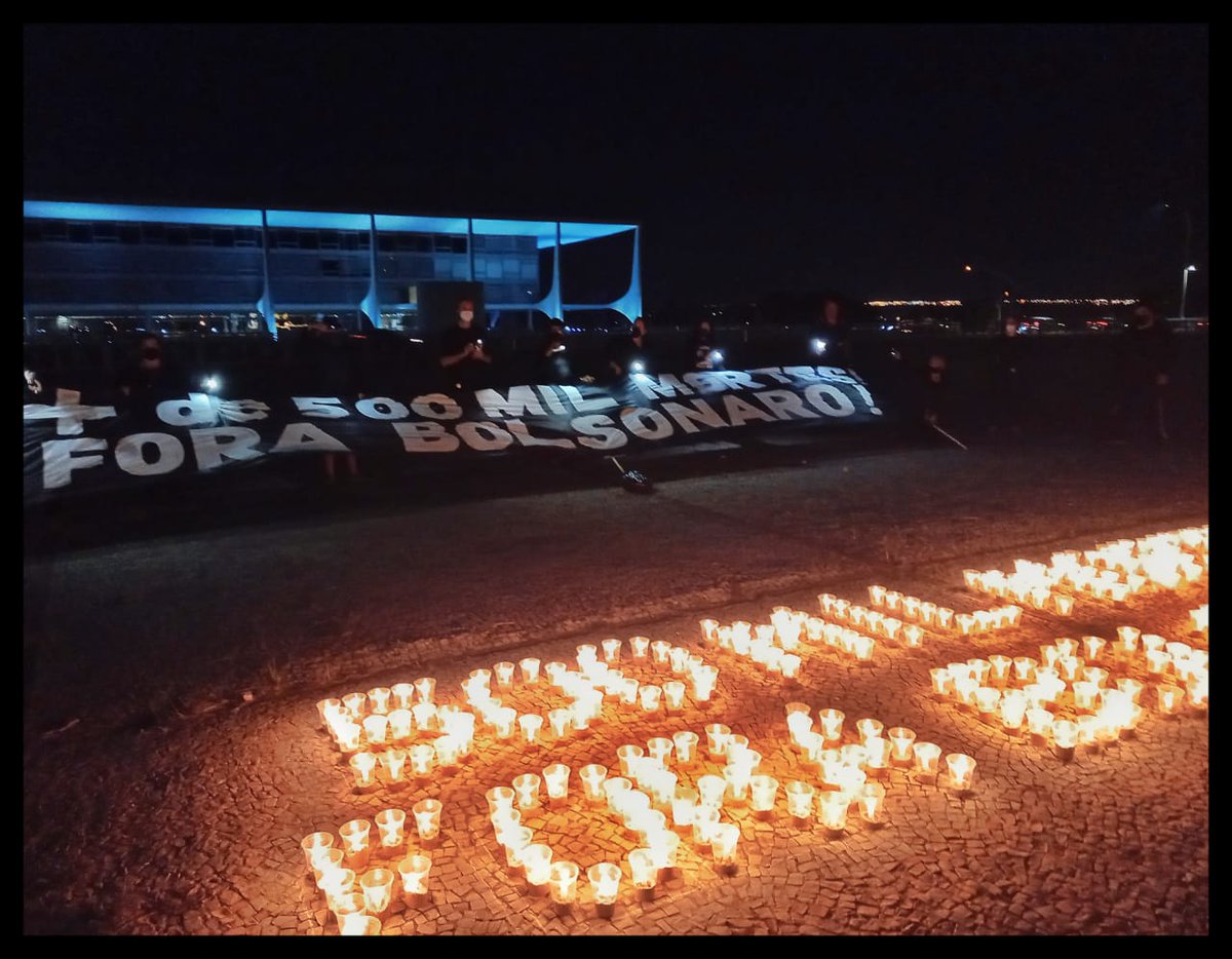jornalistasonl2's tweet photo. Domingo, 20 de junho de 2021
Brasília, Praça dos Três Poderes, em frente ao Palácio do Planalto
📸 Orlando Brito
#JornalistasOnline
#Pandemia
#Brasil
#500MILMORTOS https://t.co/1SKQLQG5Mc