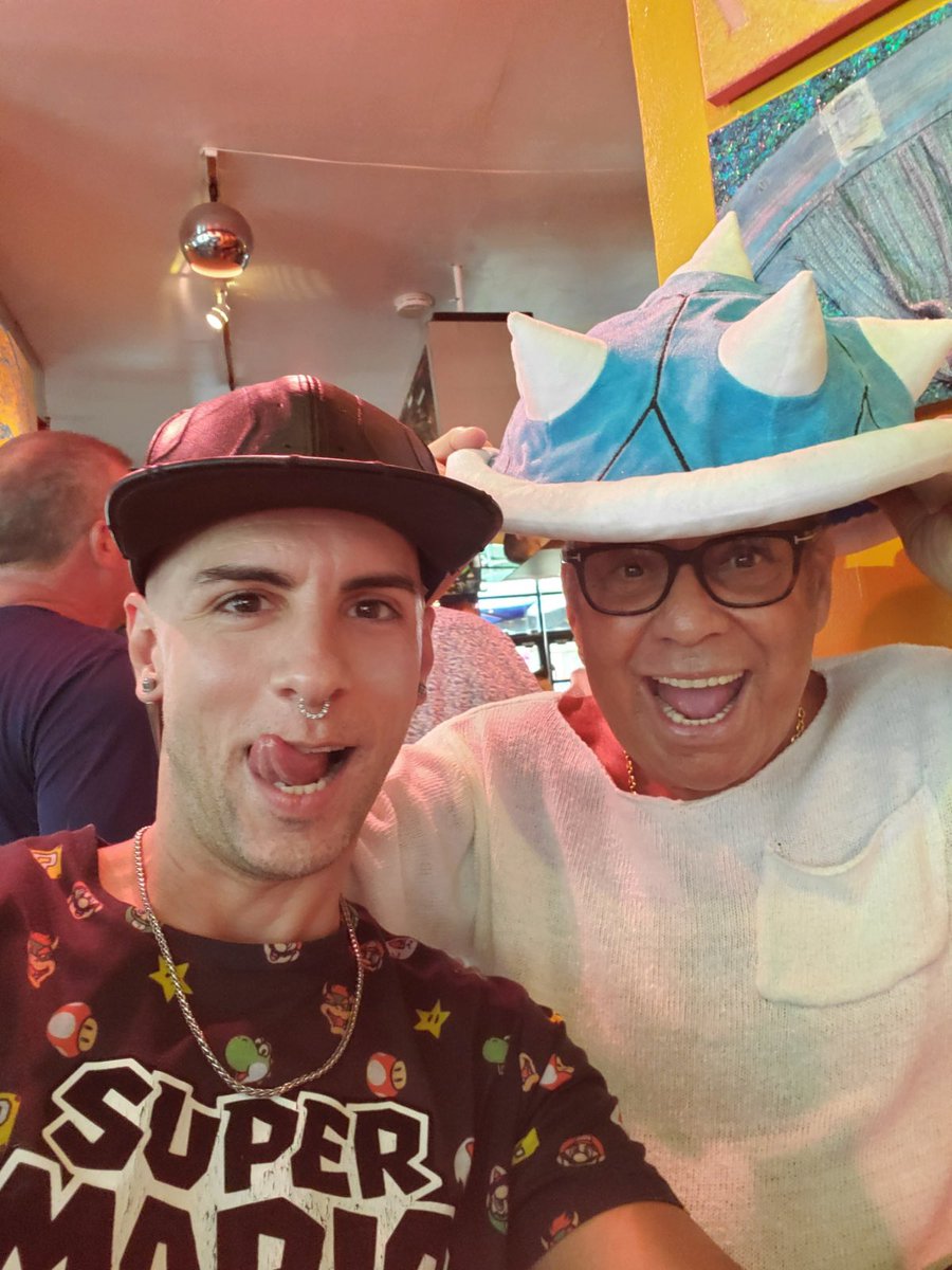 Uncle Johnny tweet media