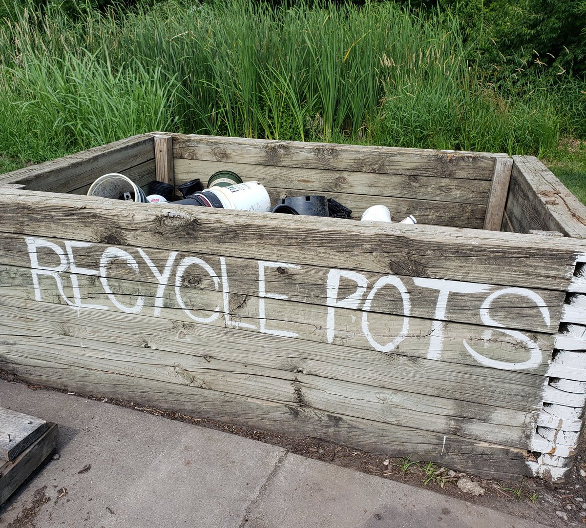 tiffanyinkcmo's tweet image. My second favorite #green #reuse reason to stop by @SuburbanLG #HigherUse