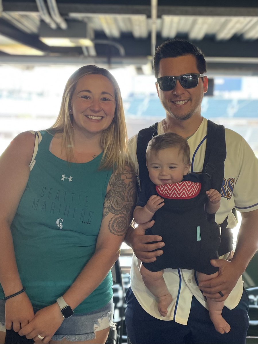 ThatKidCuddy's tweet photo. Lil  man’s first M’s game! #whereiroot https://t.co/jgEutubIV1