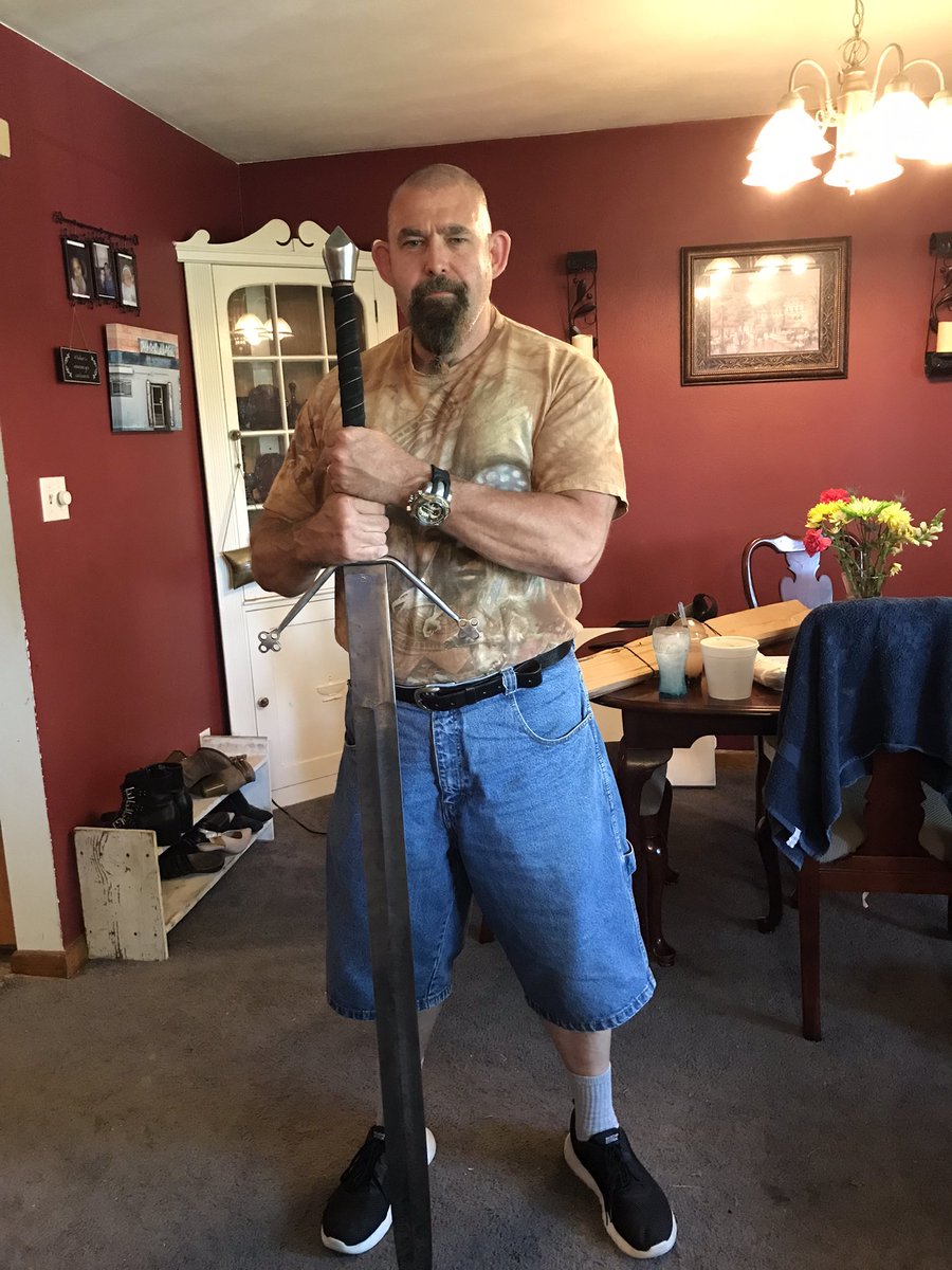 I did make a small purchase at the #rennaissancefestival   
#big #sword #cosplay #DnD