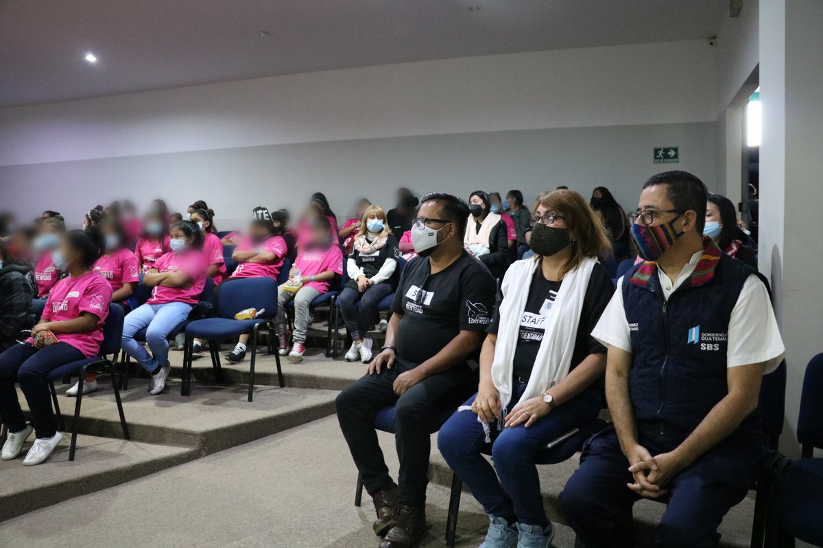 gomezkarloz's tweet photo. 📢 He compartido con las adolescentes de Zafiro 2 y 4, las distintas actividades y conferencias que ha realizado la Iglesia  @ebenezergt, a quien agradezco por su atención  y apoyó  a las 56 jóvenes en el campamento #RecuperandoMiIdentidad.
#SoyValiosa https://t.co/L5rnLRzWQn