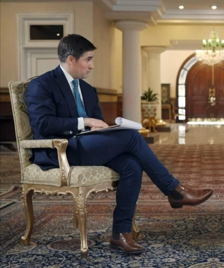 AkhroatKhan's tweet image. American journalists are being decimated by #Pakistan 2 words at a time.

 #DeepPockets &amp;amp; #AbsolutelyNot

😂✌️