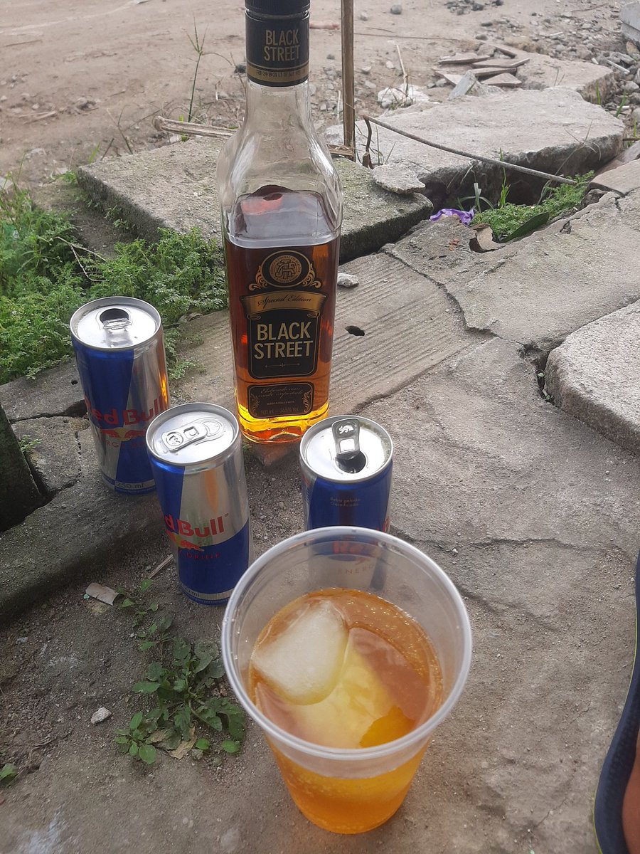Talis2oliveira's tweet photo. 🥃🧊 https://t.co/zFhBmpJl73