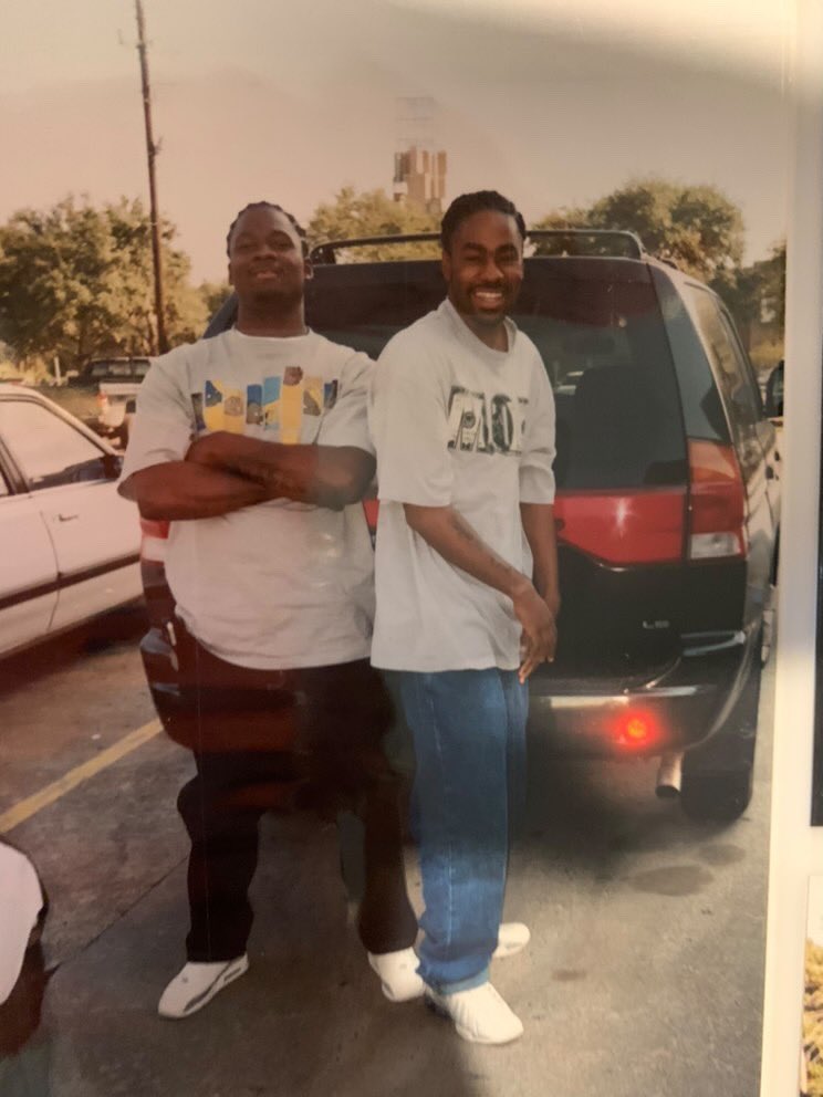 281Tj_'s tweet photo. Happy Father’s Day to my pops and my unc💙 miss u like crazy unc rest easy man 💔.. https://t.co/GMqlxARh8O