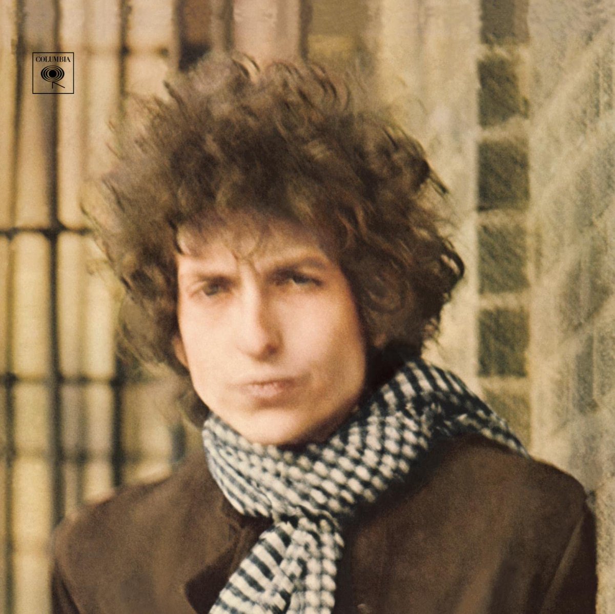 Ondarock's tweet photo. Cinquantacinque anni fa, il 20 giugno 1966, @bobdylan pubblicava #BlondeOnBlonde.
La nostra pietra miliare: https://t.co/UBbBnS9ucU https://t.co/SZ5eKdea8q