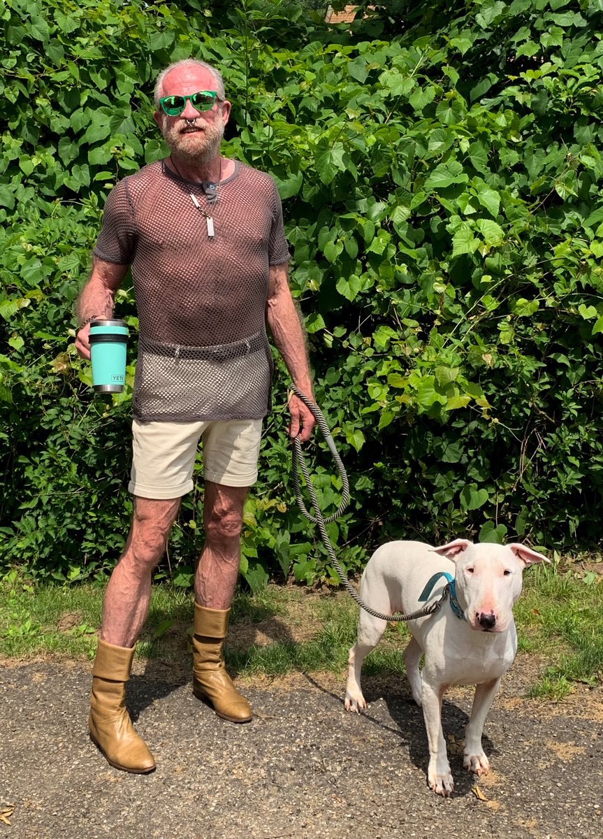 ml_hades's tweet photo. Too hot, too humid and an #F1 race to watch, so we’ll be inside. #PaulSmith shirt #Topman shorts #VittorioRicci for #WilkesBashford boots #KieselsteinCord belt #WorkstattMunchen necklace #Knockaround sunglasses https://t.co/xYF8uXngcq