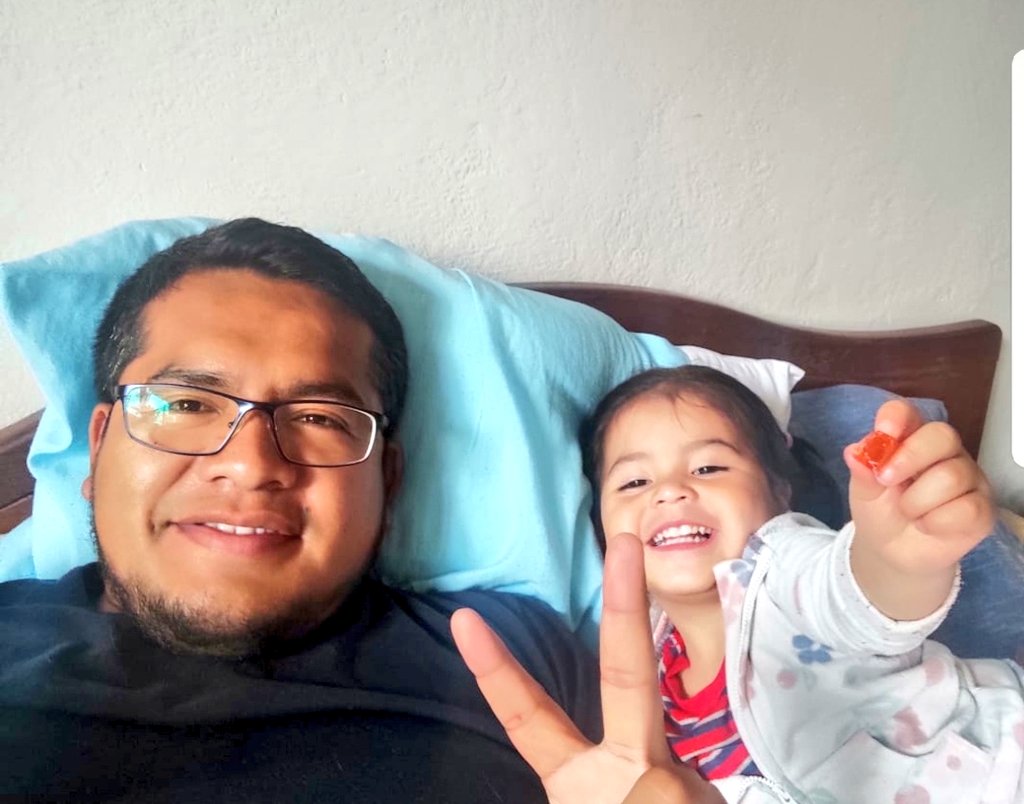 DiegoMorales593's tweet photo. Sigamos haciendo que los días de nuestros peques, sean llenos de diversión, alegría e ilusión🧒👧

Nuestro mayor tesoro son nuestros hijos, a quienes vamos amar y proteger toda la vida❤

Gracias por ser mi fuerza😘

A todos los papitos, un abrazo afectuoso.

¡Feliz #DíaDelPadre! https://t.co/BYDNMqA1Wt