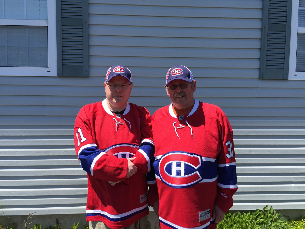 DaveFrost1's tweet photo. I can’t think of a better #FathersDay picture than this. Rooting for @CanadiensMTL tonight in game 4. #GoHabsGo https://t.co/76a4Tyfu7u