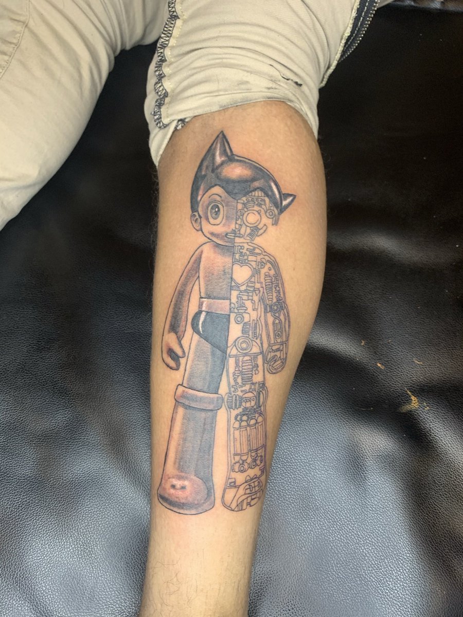 lighter flick tunechi tweet media