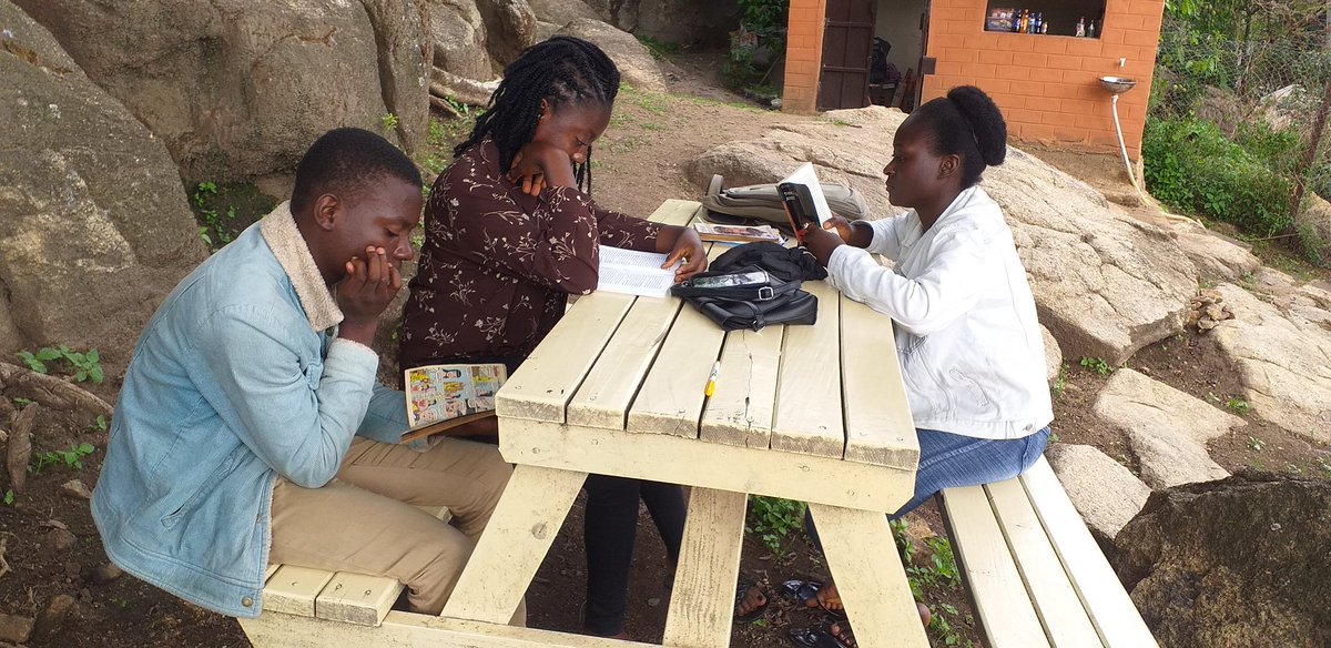 Why doesn't our Deaf Community imbibe reading culture?
The deaf community will be a reading community, if books are available for them and someone to unveil the benefits of reading to them.

#Book #DeafEd #DeafTechKids #DeafCulture #SDG4 #BookClub #BookReview