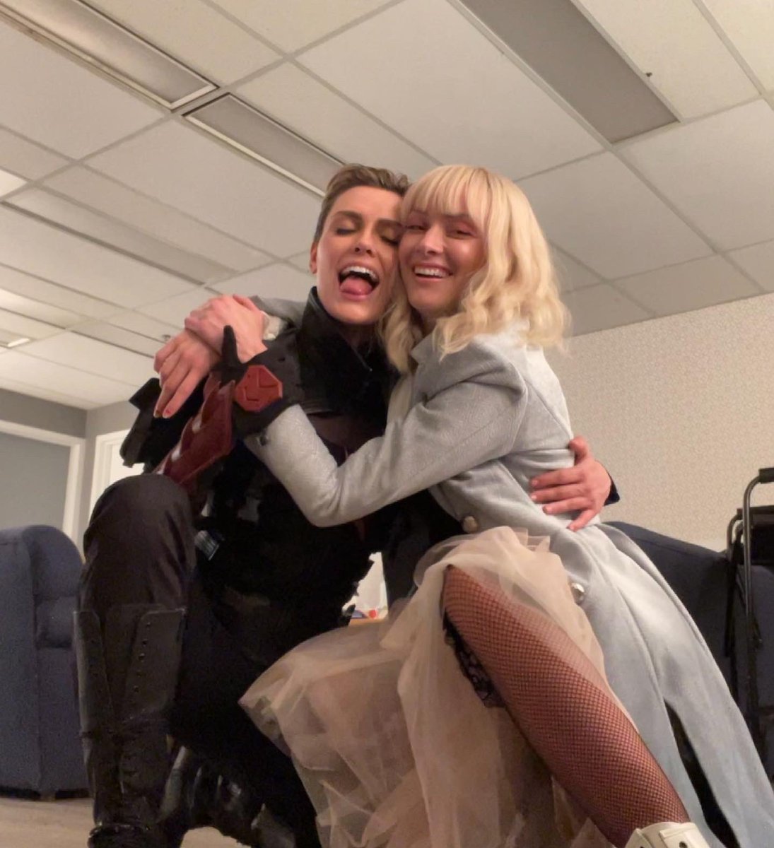 Bats out the bag.. 🦇♥️👀