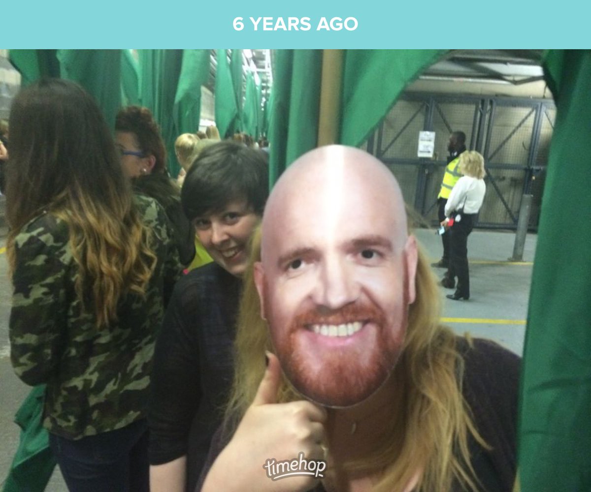 ScriptLoveUK's tweet photo. 6 years ago when the #MarkMaskMafia were flag bearers at #TheScriptCrokePark gig. Those things get everywhere 😂 ⁦@thescript⁩ ⁦@TheScript_Danny⁩ ⁦@glenofthepower⁩ https://t.co/f8VxaJZewI