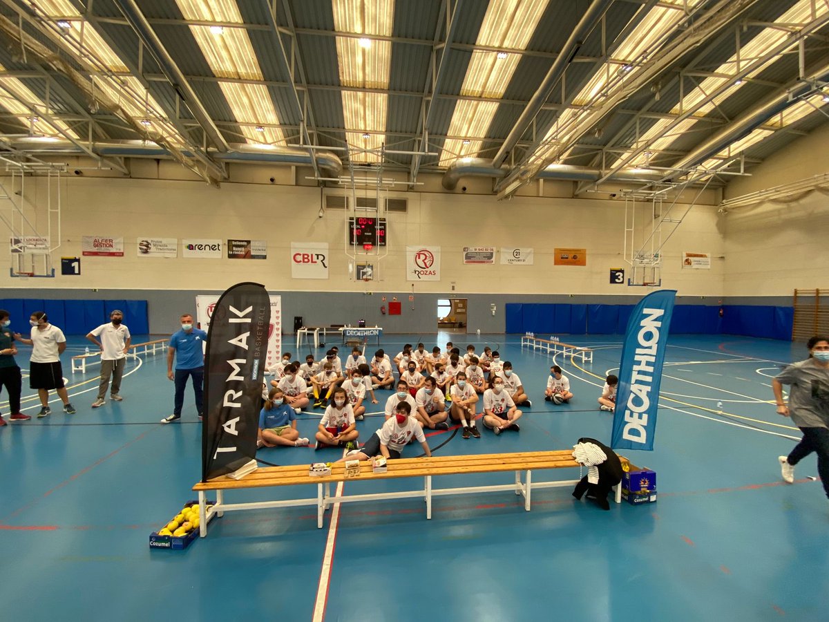 BSnRasgos's tweet photo. 💪🏽🏀Todo un éxito el Primer Torneo 3x3 Inclusivo de @BSnRasgos y @cblasrozas 

¡Gracias a todos y todas por esta gran mañana de mucho baloncesto! 🤗

🤩Seguimos trabajando por y para la igualdad de oportunidades de las personas con discapacidad intelectual. https://t.co/KEyUWnOI7c