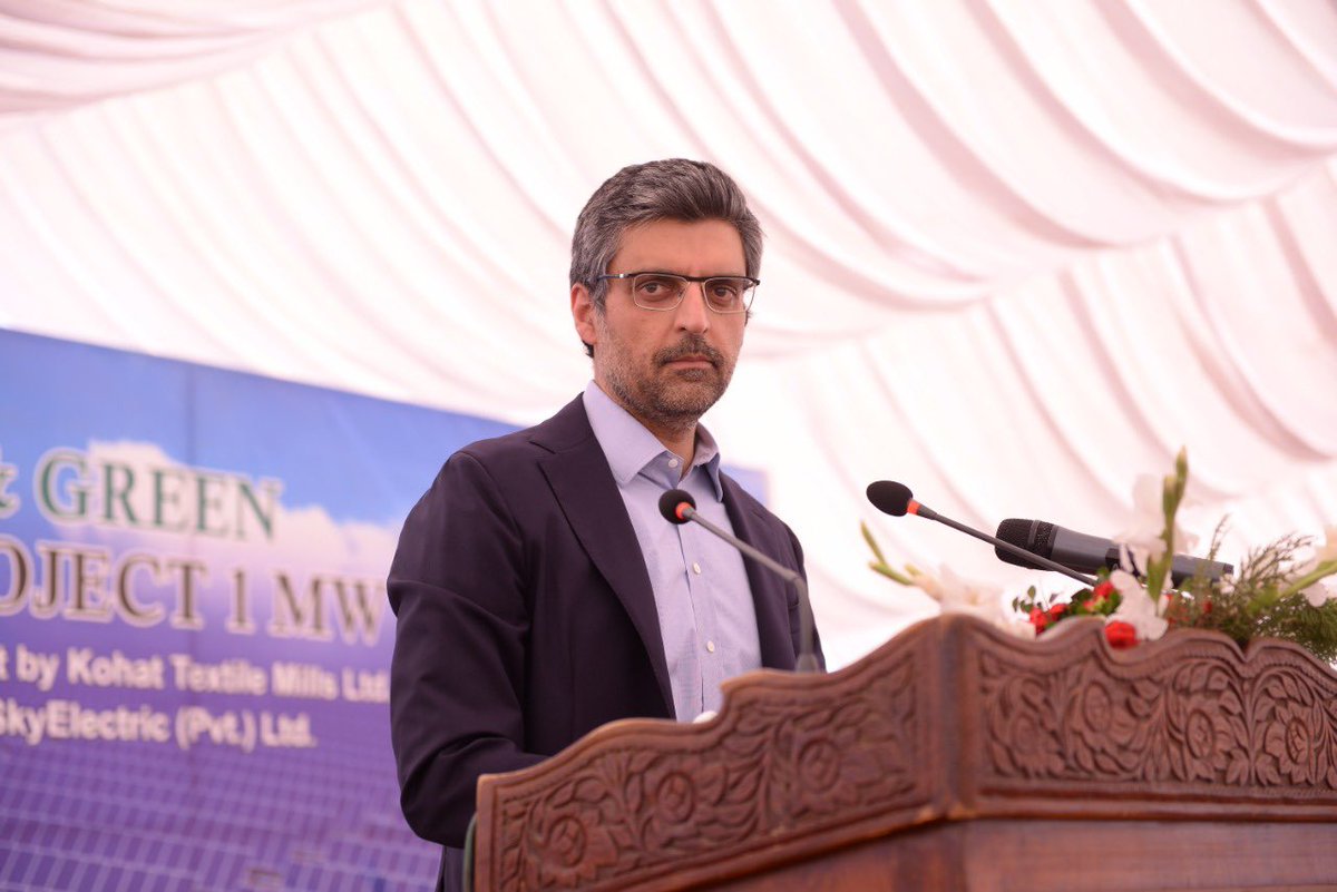 OsmanSaifullahK's tweet photo. At the inauguration of the 1MW @SkyElectricInc solar plant at Kohat Textile Mills. Thank you @Assadk for hosting. Chief Guest @Jhagra reaffirmed the Govt’s support for renewables including solar + hydro. One of the largest such plants in Khyber Pakhtunkhwa’s private sector. https://t.co/CnGLxVQoQp