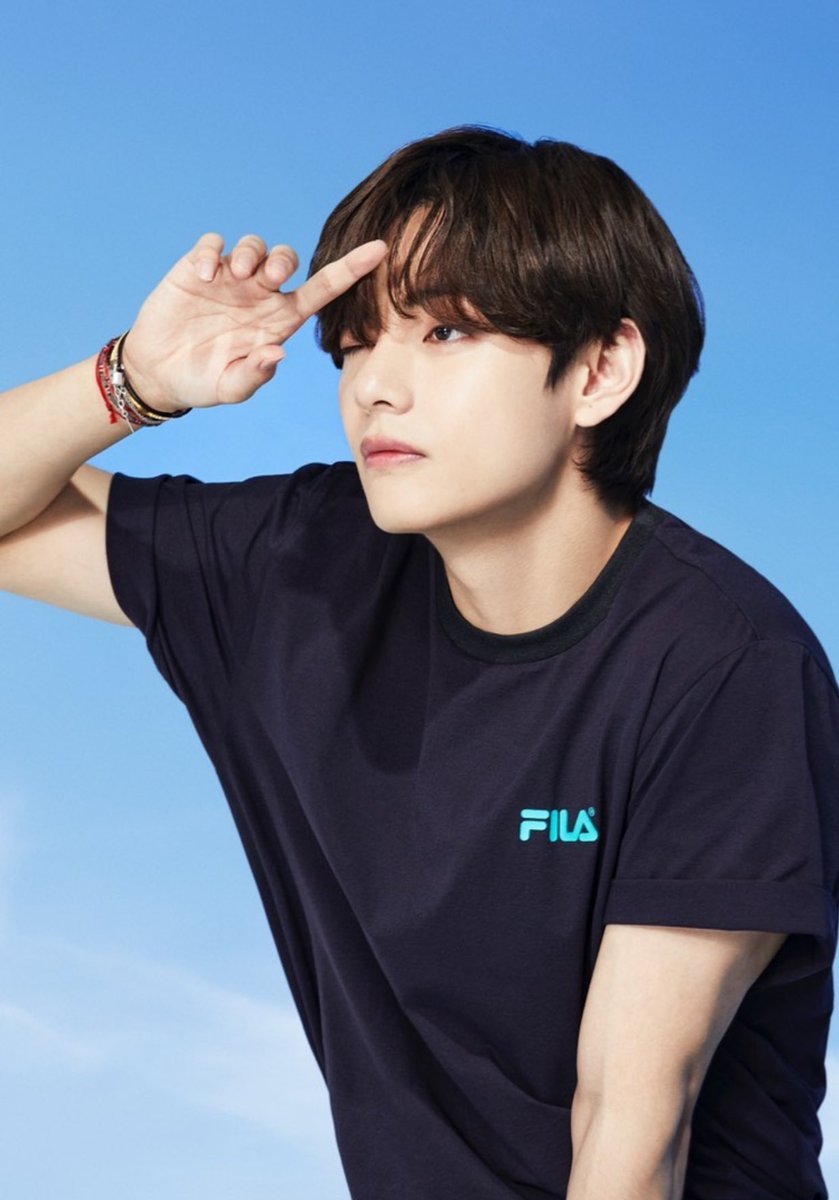 Aiko_bts7's tweet photo. #protectmaknaeline Does anyone really hate this angel? https://t.co/jjZpxCPP7j