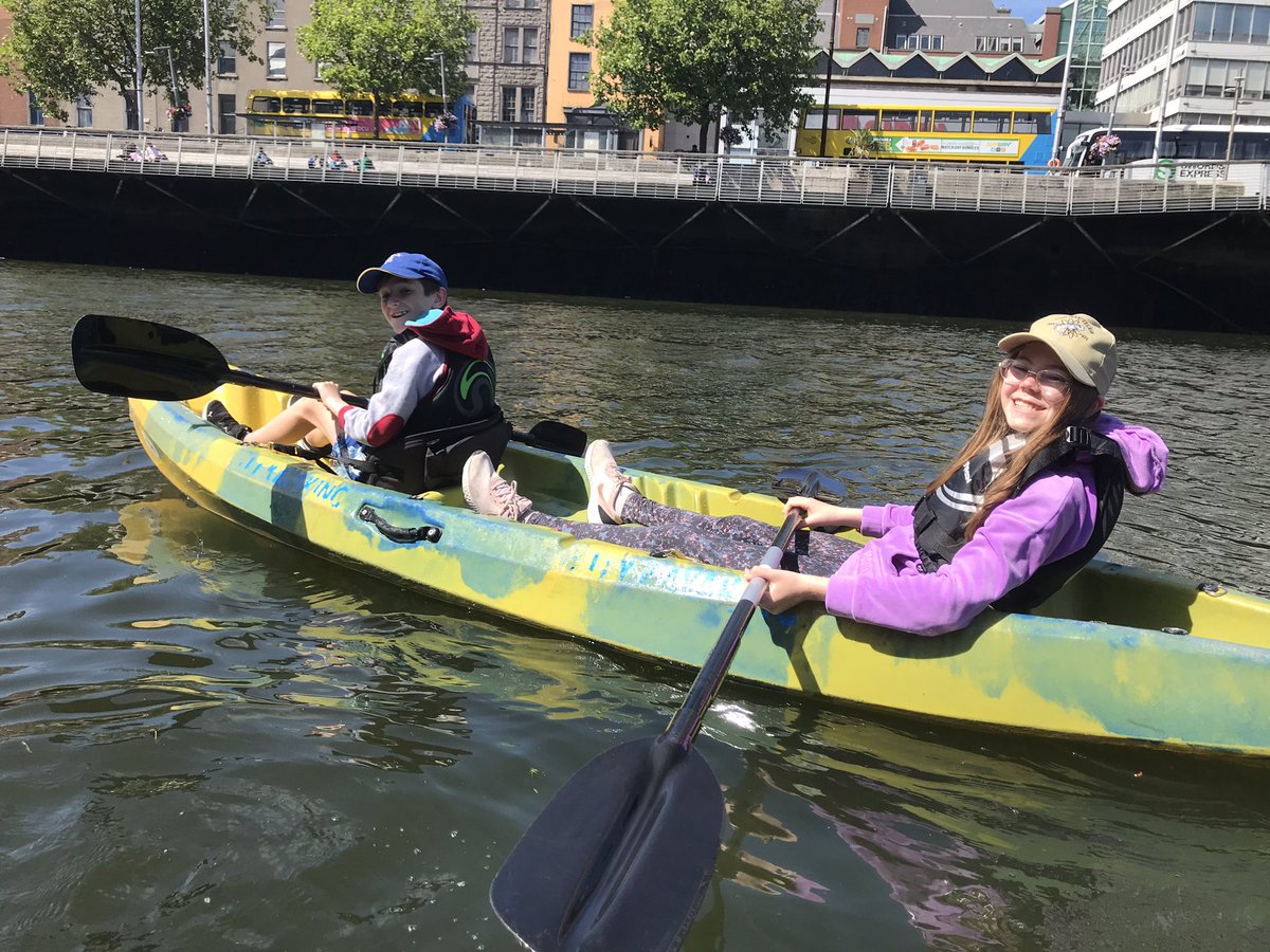 DunleavyBernard's tweet photo. Couldn’t have wished for a better Father’s Day than a spin up the Liffey courtesy of @citykayaking: a really different and fun view of Dublin city. We sang songs under every bridge! #FathersDay #TerribleThreesome #CityKayaking https://t.co/17jjQCGaXJ