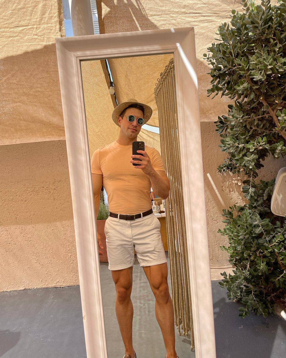 tommydidario's tweet image. Squeezed in a bit of sightseeing in #Santorini before filming for the broadcast tour begins tomorrow. Coming to a city near you soon. 🇬🇷📺