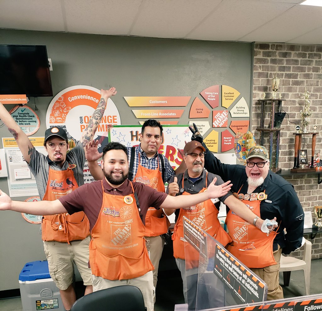 Team Monrovia is Wishing Our Work family, The Happiest Father's Day and Appreciation, and also Not forgetting our Awesome single mother's who has both roles.
HAPPY FATHER'S DAY!!